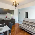 Apartment Zmika *