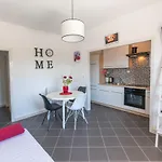 Apartment Zmika *