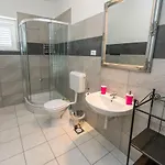 Apartment Zmika *