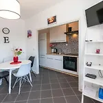 Apartment Zmika Primosten